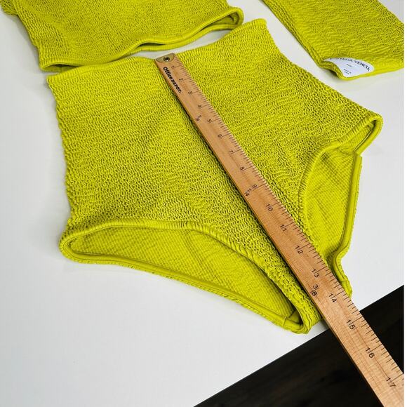 Bottega Veneta Chartreuse Seersucker Halterneck Bikini with Bag 42 / 6 - Picture 15 of 16